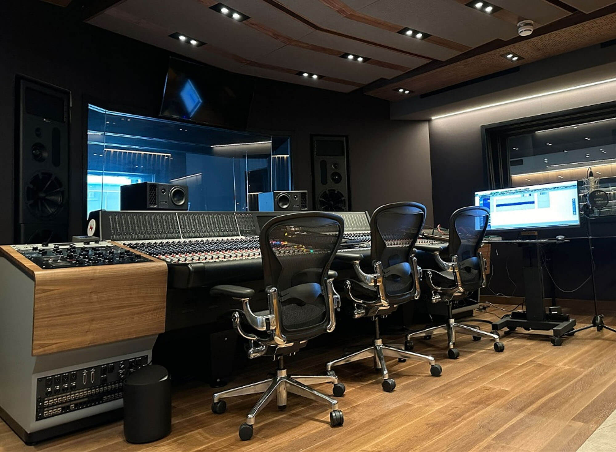 Fertiggestelltes Aufnahmestudio in den Sony 5020 Studios Madrid