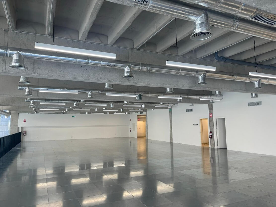 Gebäude der Sony 5020 Studios Madrid vor Beginn der Arbeiten